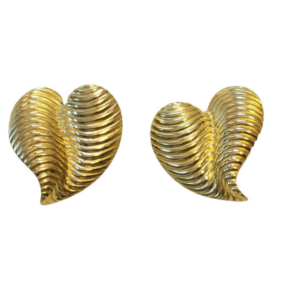 Vintage Givenchy Paris 80s classic trendy gold rippled heart clip on earrings - Picture 3 of 9